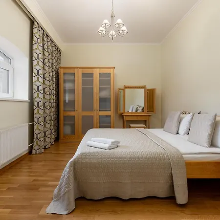 Dzīvoklis Heart, Bright, Loft View, Free Parking *