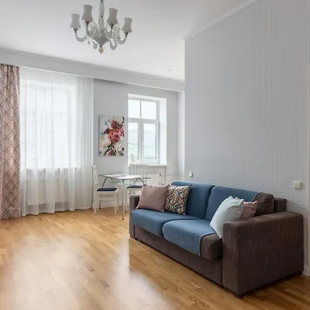 Heart, Bright, Loft View, Free Parking *