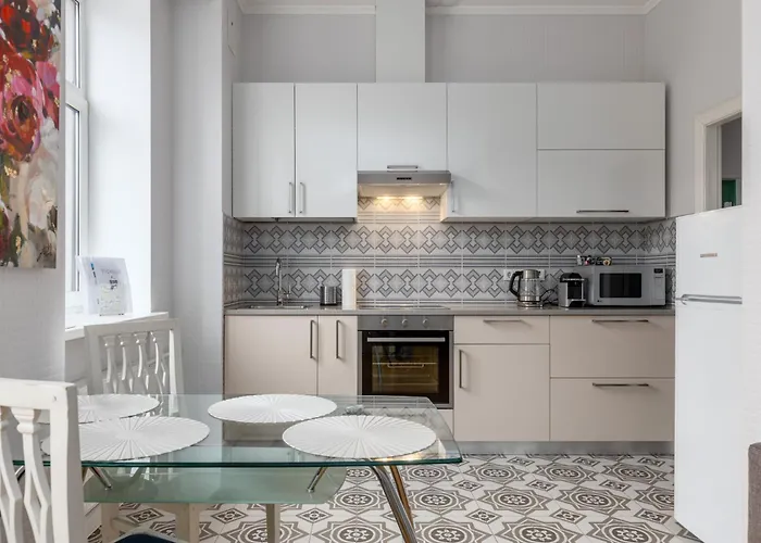 Heart, Bright, Loft View, Free Parking 公寓 *